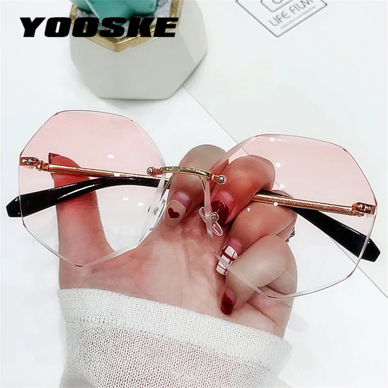 YOOSKE sem aro Mulheres de Óculos de sol da Moda Gradiente de Lentes de óculos de Sol Senhora Vintage Liga de Pernas Clássico Designer Tons UV400