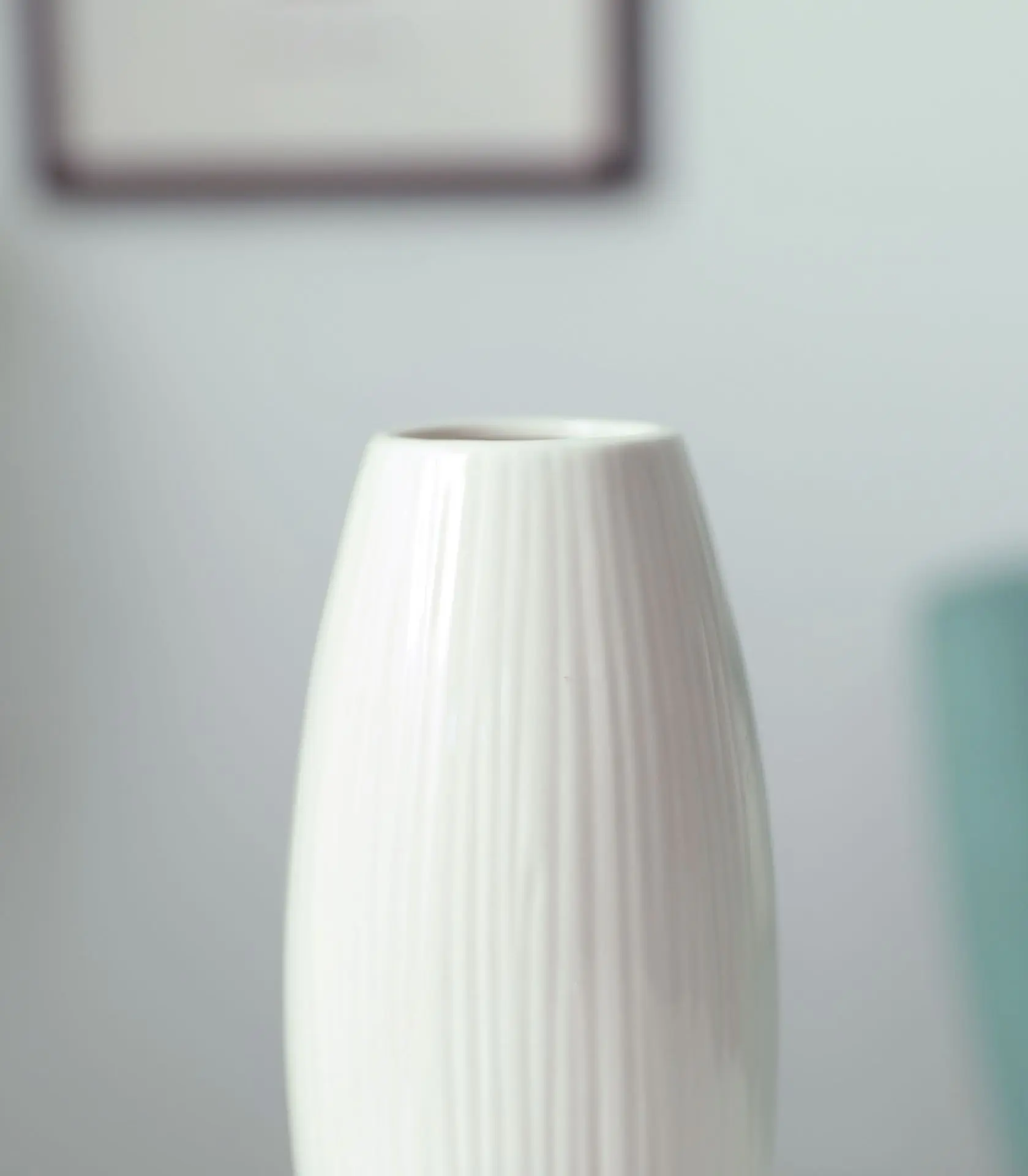 Porcelana delicada e moderna e simples vaso de cerâmica flor de enfeites de branco vaso de cerâmica criativa de alta temperatura ateada Europeia s