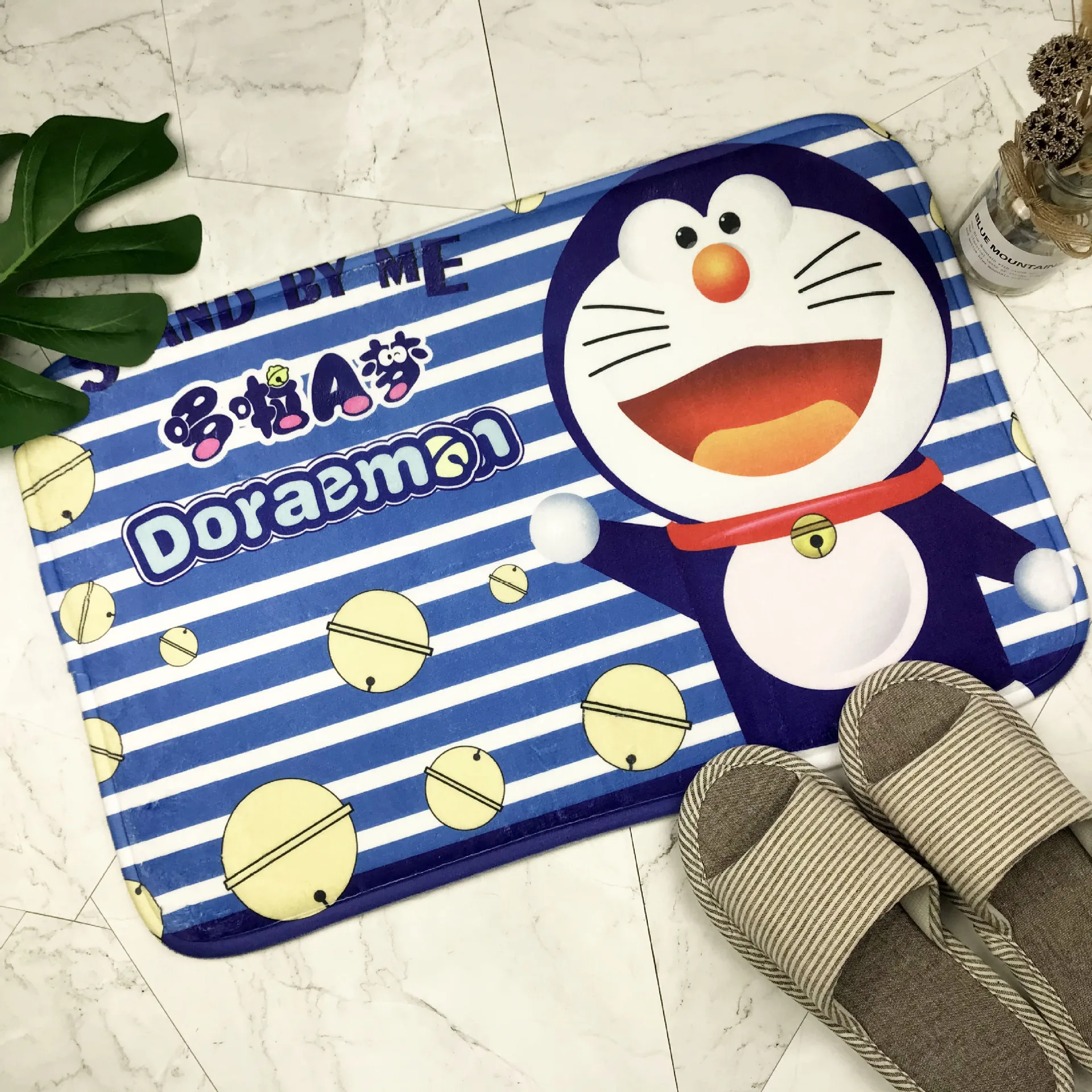 NOVO Pequeno Tapete Doraemon Personalizado Anime Tapete Decoração de Casa, Tapetes de desenhos animados Tapete Quarto, tapete para Banho de Pelúcia, Tapetes, Capacho