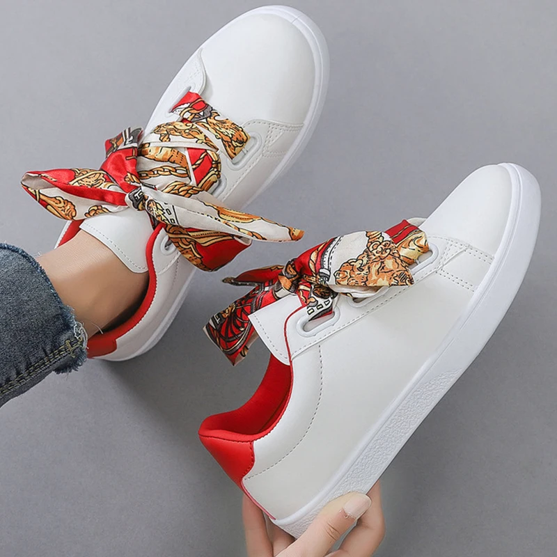 Mulheres Casual Sapatos Especiais do Laço de Fita-up Estilo Chinês Feito Confortável Cabeça Redonda antiderrapante Branco Vermelho Novo 2021 Sapatos de Mulher