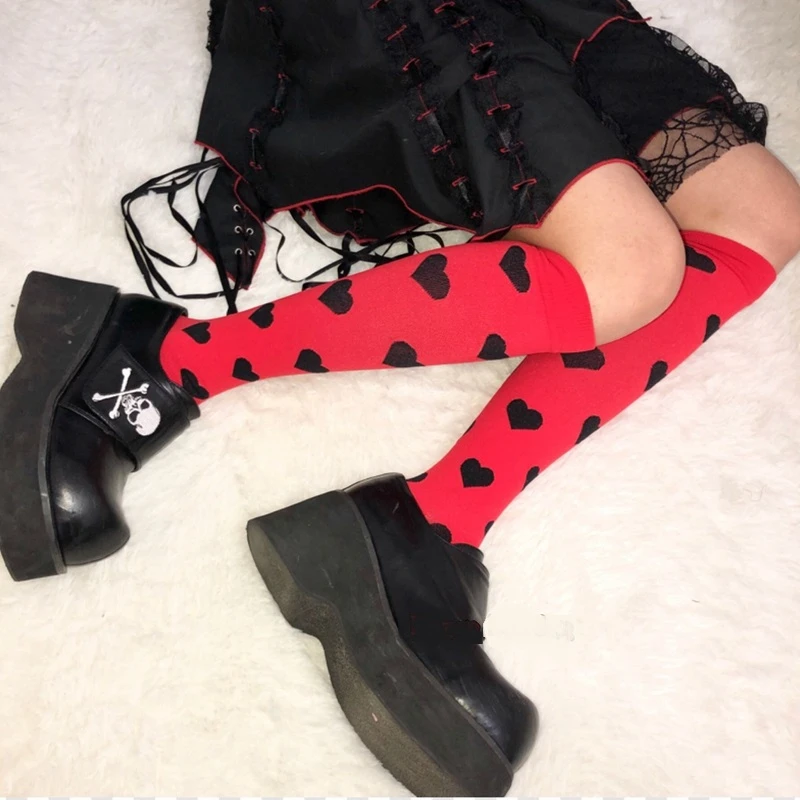 Streetwear Mulheres Harajuku Punk Preto Vermelho De Bolinhas / Coração De Amor Slim Longas Meias De Algodão Gothic Lolita Meias Até Os Joelhos Alta Joelho Meias