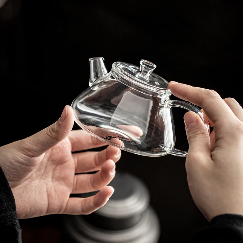 260 ml Transparente Bule de Vidro resistente ao Calor Criativo Bules Casa de Kung Fu Conjunto de Chá Pequena Chaleira Office Mini Flor de Chá de Panela Presente