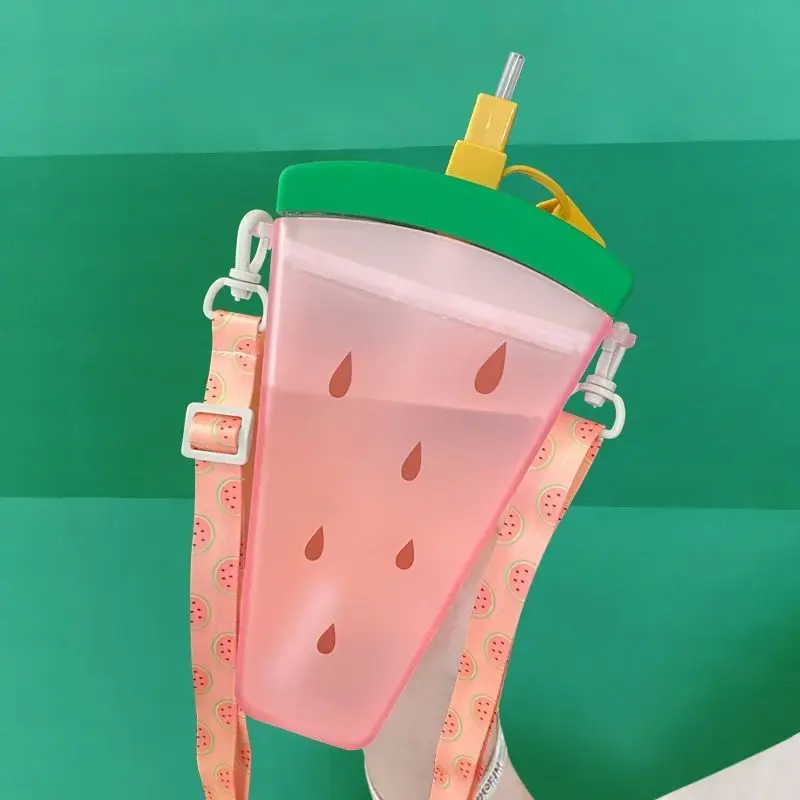 Criativo sorvete Copa do Portátil Oblíqua Cruz de Plástico de Alta enfrentou Palha Copa Menina de Coração Verão a Água do Copo Bonito Garrafa de Água