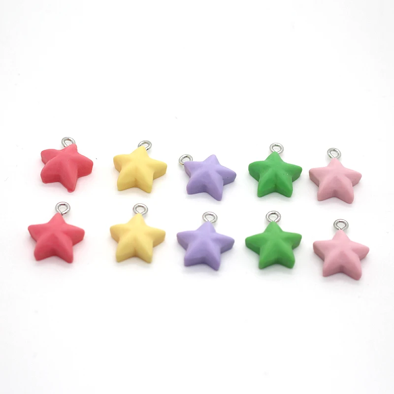 10pcs/pack Mix de Candy Color Pequeno Pentagrama Brinco de Encantos Doce Estrela de Cinco pontas da Pulseira Chaveiros Jóias Pingentes de Acessórios