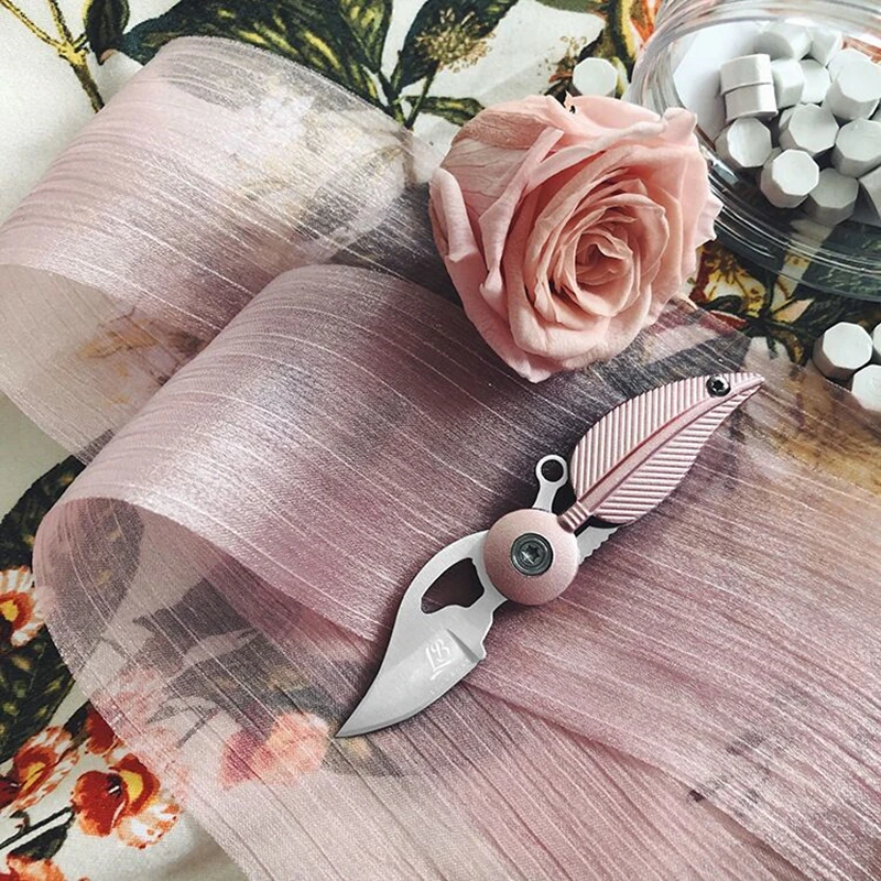 A princesa cor-de-rosa super bonito dobre a Folha de Auto-Defesa bolso faca de cozinha apara chaveiro meninas de aniversário bem legal de presente de Natal