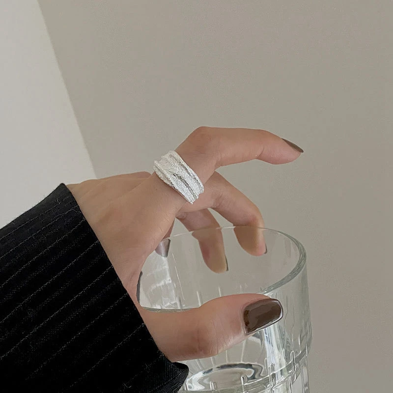Silvology 925 Prata Esterlina Irregular, Textura Matte Anéis De Senhoras De Espessura De Lava Instrução Coreia Grande Anéis Simples Jóias De Moda