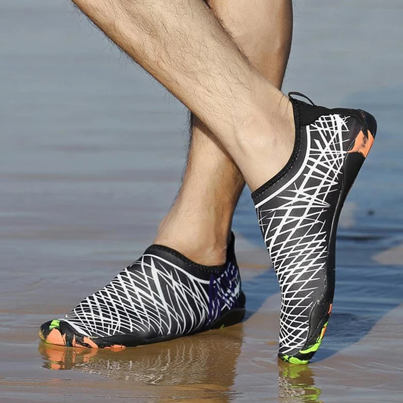 Homens Mulheres Wading Shoes Exterior, Seca Rápido, A Montante De Mergulho Sapatos Casuais Casal Passeio Em Wading Shoes Moda Praia, Natação, Tênis De